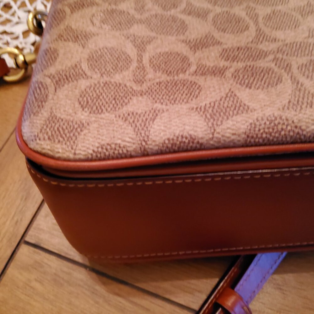 Coach Cassie 19 in Signature Canvas 89089 - Picture 7 of 12